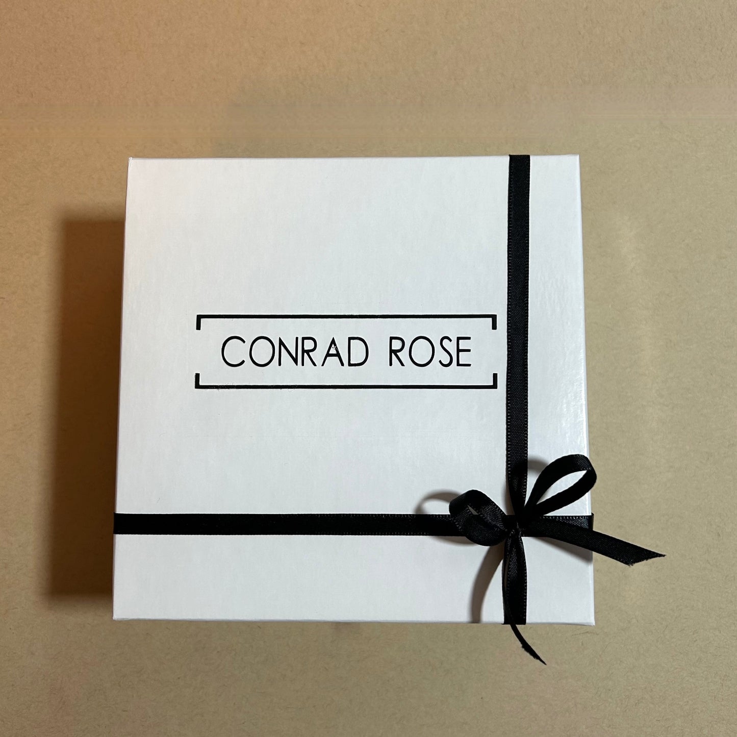 Happy Holidays Gift Box